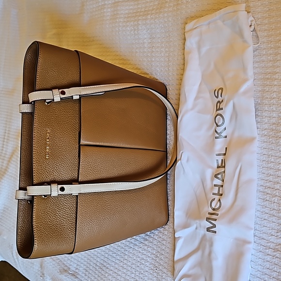 Michael Kors purse, brown, 10x12 - Picture 7 of 7